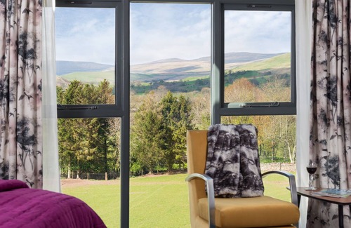 Dufton Cottage | SHEPHERDS VIEW, pet friendly, character holiday cottage in Dufton