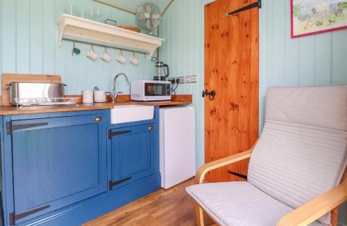 Overton-on-dee House | Shepherd's Hut