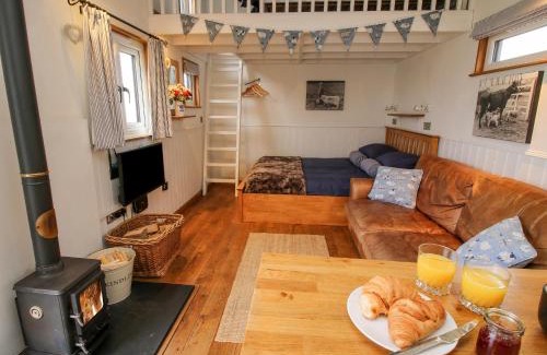 Farden House | Shepherds Cabin at Titterstone