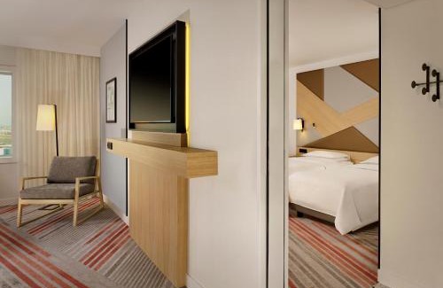 Schiphol Hotel | Sheraton Amsterdam Airport Hotel and Conference Center