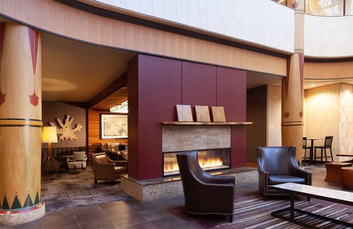 Downtown Anchorage Hotel | Sheraton Anchorage Hotel & Spa