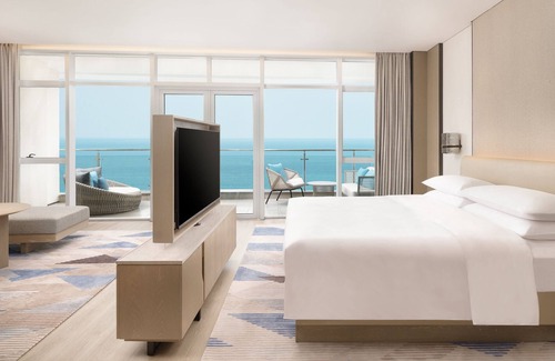 Haicheng District Hotel | Sheraton Beihai Resort