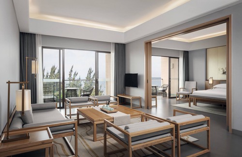 Dianbai District Hotel | Sheraton Maoming Romantic Beach Resort