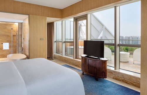 Xiashan District Hotel | Sheraton Zhanjiang Hotel