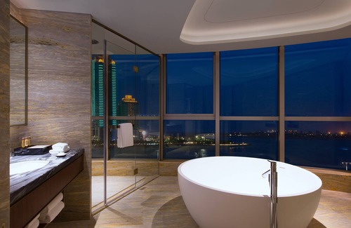 Xiashan District Hotel | Sheraton Zhanjiang Hotel