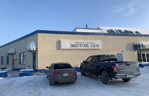 Fort Vermilion Hotel | Sheridan Lawrence Inn