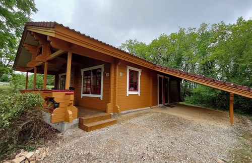 Mauroux Ski Chalet | Sherlock's Home : Profitez D'un Chalet au Calme au Milieu de la Nature