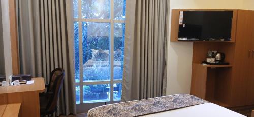 Marol Hotel | Shine Hospitality Premium