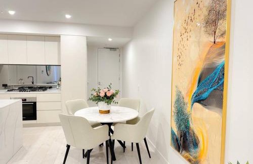 Keysborough House | Shine Keysborough High-end Family Home, Netflix, Top Location
