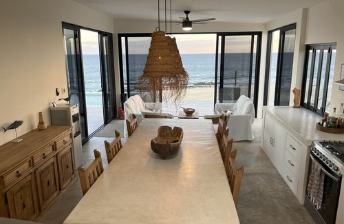 La Fortuna House | Shipwrecks East Cape, Oceanfront Casa With Pool!