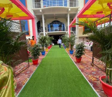 Siwan House | Shiv Parvati Vatika