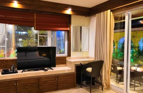 Sinquerim House | Shivers Oasis Delux Suite 2 (5 mins away from the beach)