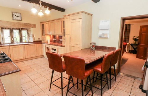 Littleborough Cottage | SHORE HALL, pet friendly, character holiday cottage in Hebden Bridge
