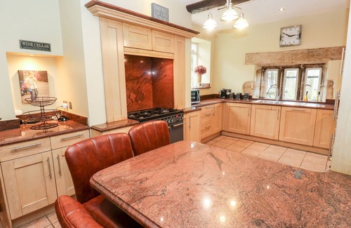Littleborough Cottage | SHORE HALL, pet friendly, character holiday cottage in Hebden Bridge