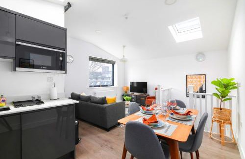 Shoreditch Apartment | Shoreditch Hoxton London City 3 bed 2 bath over 3 floors Suit Large Families