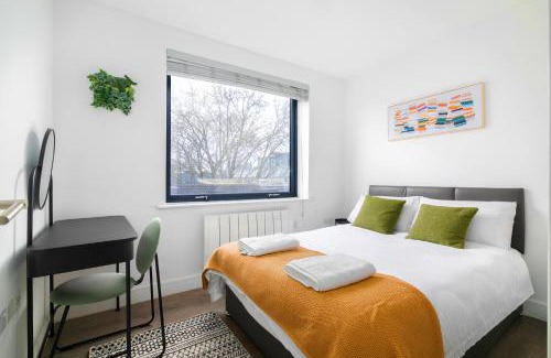 Shoreditch Apartment | Shoreditch Hoxton London City 3 bed 2 bath over 3 floors Suit Large Families
