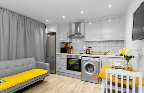 Spitalfields Apartment | Shoreditch Studios by Keyhol Let