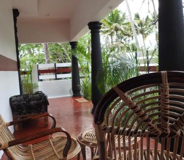 Mararikulam Bed & Breakfast | Shoreline Marari Beach Villa At Golden Beach Mararikulam