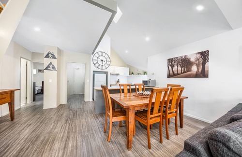 Crackenback Apartment | Shoreside | Apartment 12 | Crackenback | 2B
