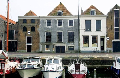 Brielle Hotel | Short Drive to Beach! Free Breakfast and Parking, Close to Brielse Meer!