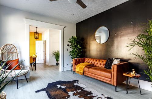 Italian Village House | Short North Convention King Bed Free Parking!
