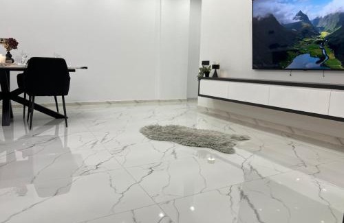 Baia Mare Apartment | Short Stay Expozitiei