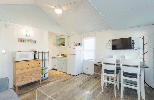 York Beach Cottage | Short Walk to Short Sands & Long Sands! Affordable Vacation in York! #3
