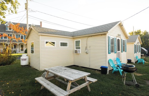 York Beach Cottage | Short Walk to Short Sands & Long Sands! Affordable Vacation in York! #3