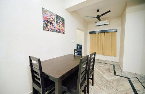 Krishnanagar House | Shri Krishna Sharanam Guest House