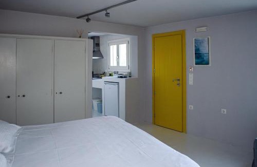 Vathi Apartment | SifnosLiving - Love