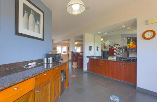 Lincoln City Hotel | Siletz Bay Beachfront Hotel by OYO Lincoln City