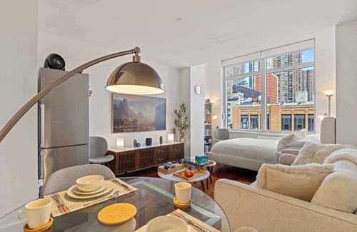 Hell's Kitchen Apartment | Silverline by Rove | Studio w/Shared Amenities