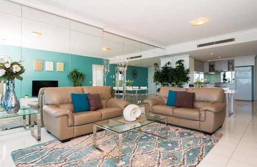 Biggera Waters Apartment | Silvershore Apartments on the Broadwater