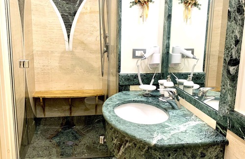 Tuscolano House | Simon's Guest House Rome