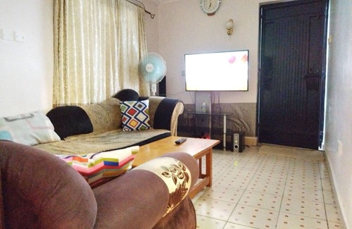 Nairobi House | Simple and comfortable