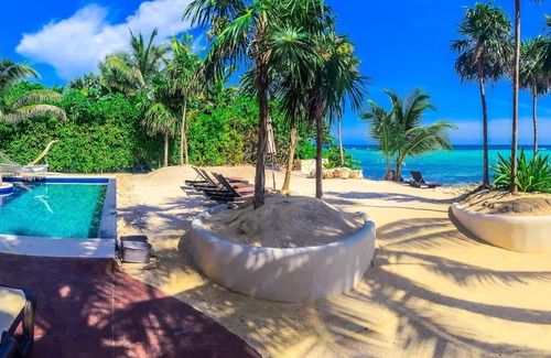 Akumal Condo | Simply Akumal's Best! Luxury Beachfront Penthouse w/Infinity Pool, Rooftop.