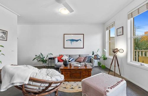 Kensington House | Simply Kensington by Ready Set Stay