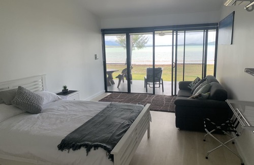 Whitsundays Resort | Sinclair Bay Resort (Unit 2) - Private and secluded waterfront units
