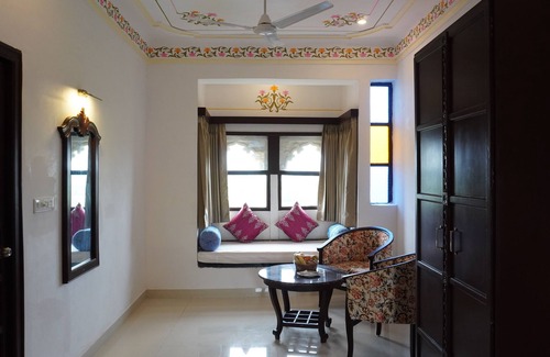Nathdwara Resort | Sinclairs Palace Retreat Udaipur