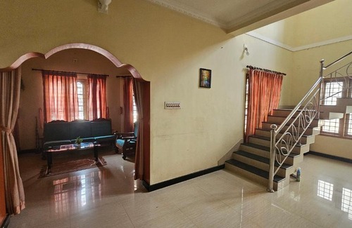 Alwaye Villa | Singh's Villa - 3BHK, AC House,Near Cochin Airport