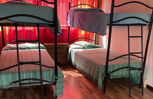 Barete House | Single Bed in a cozy cabin located in the mist of beautiful mountains