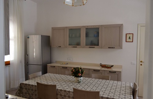 Eden Rock Villa | Single villa nestled in pine forest a few steps from the beach in Santa Margherita