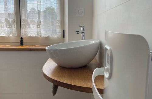 Ingrandes-de-Touraine Bed & Breakfast | Single room above the restaurant