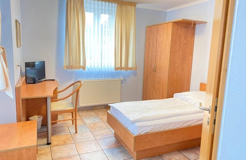 Rhein-Erft-Kreis District Hotel | Single room