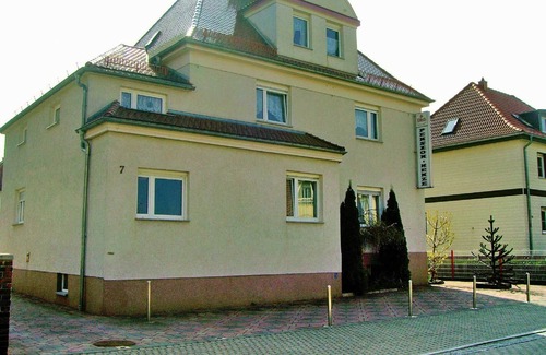 Hoyerswerda Cottage | Single Room - Pension Henze