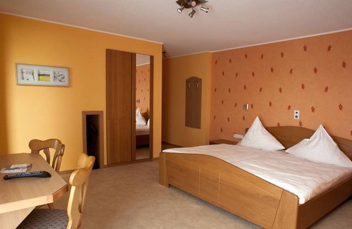Winterspelt House | Single room, shower / WC, comfort - Hotel-Restaurant Haus Hubertus