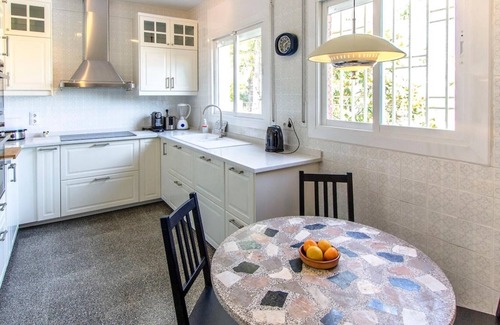 Santa Maria de l'Avall Villa | Siran Corbera 561.514