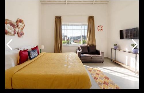West Mere House | Siri garden homestay