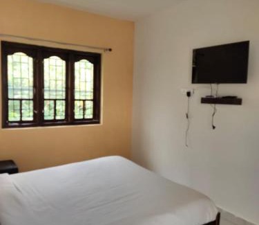 West Mere House | Siri garden homestay