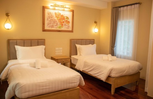 Samran Rat Hotel | Siri Ratchadamnoen Bangkok Hotel